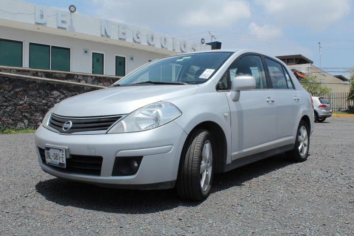 Nissan Tiida Emotion T/A